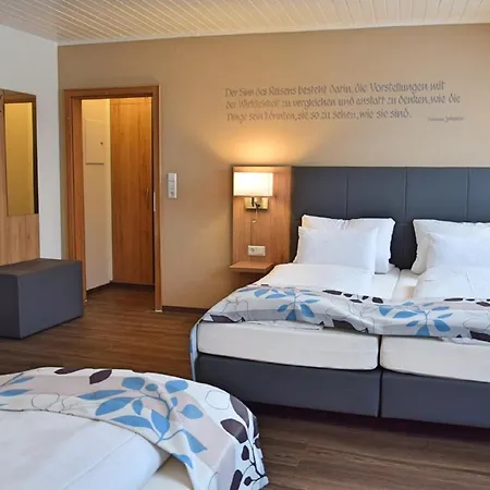 فندق Cafe-hotel Altreuter