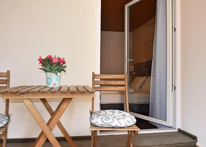 Cafe-hotel Altreuter Ξενοδοχείο 3*