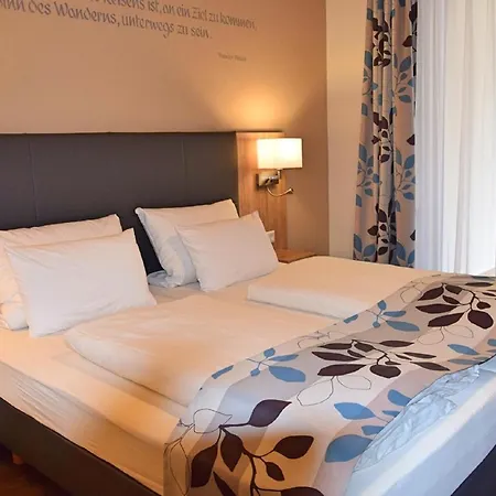 Cafe-hotel Altreuter 3*